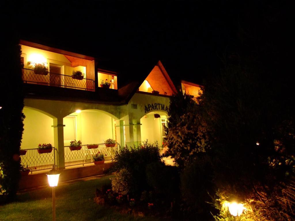 Rajna Apartmanhaz Bogács Exterior foto