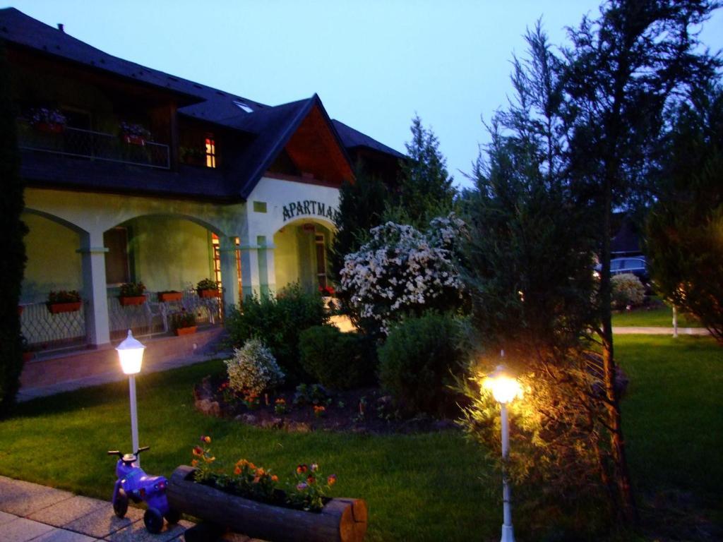 Rajna Apartmanhaz Bogács Exterior foto
