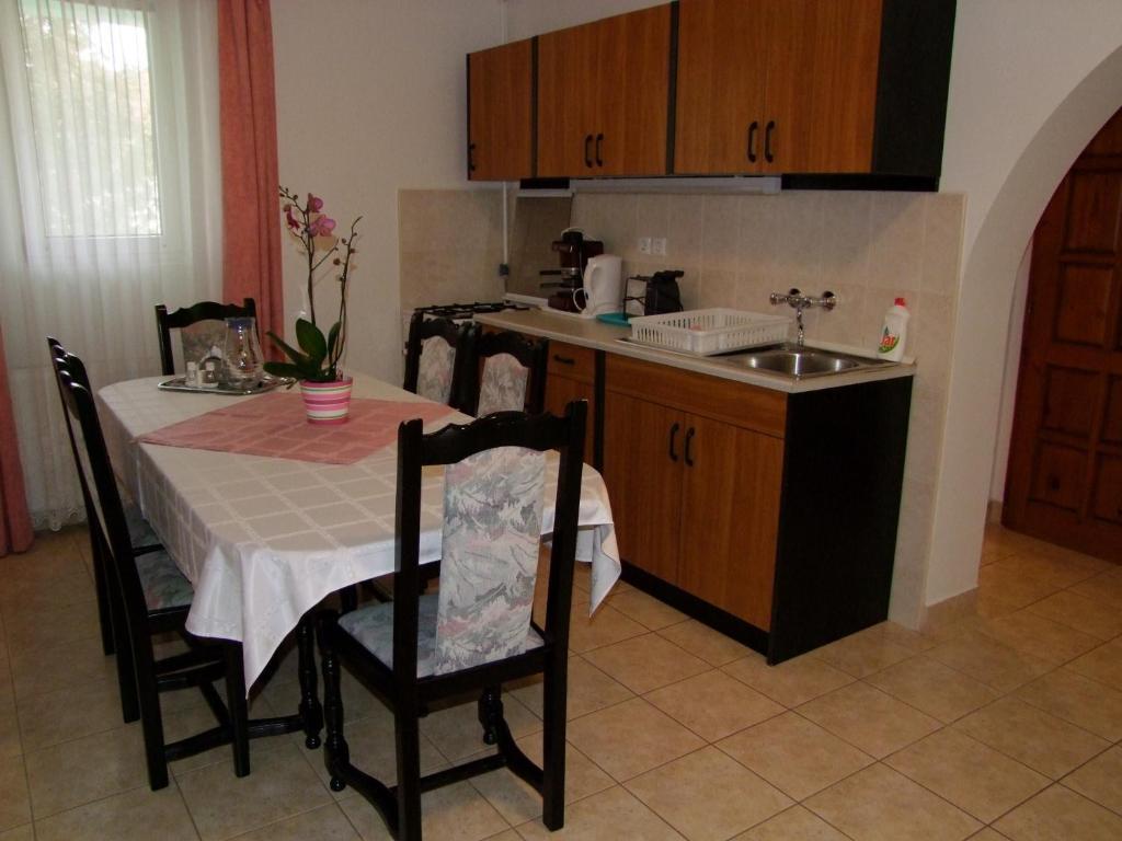 Rajna Apartmanhaz Bogács Zimmer foto